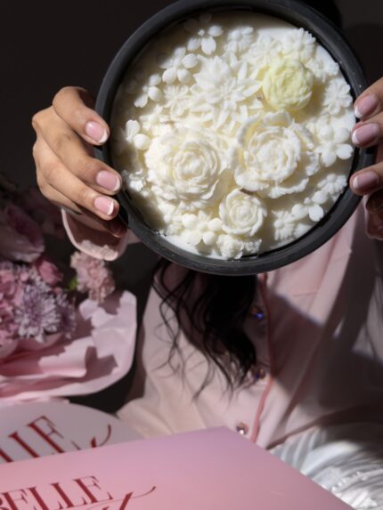 Flowers round scented Candel
